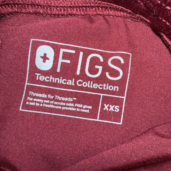 Figs Burgundy Scrub top and bottom - Picture 7 of 9